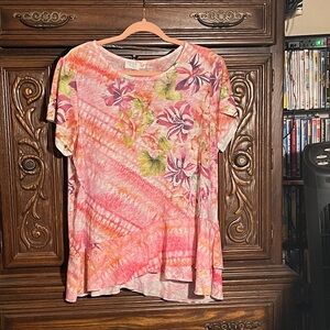 Time and Tru Pink Floral Short Sleeve Top